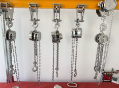 反應器組裝作業冠航不銹鋼手拉葫蘆的安全應用