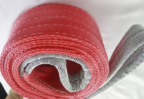 反應釜起吊作業冠航扁平吊裝帶與起重機的安全協同